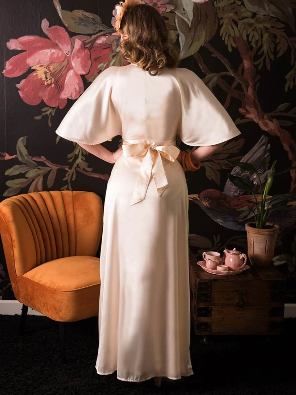 1930s Peach Lounging Robe L8017 - Image 3