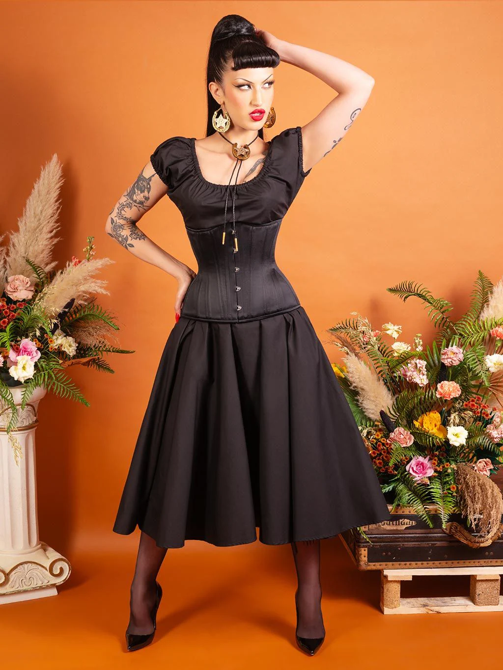 1950s Rita Black Milkmaid Dress V017BC - Image 2