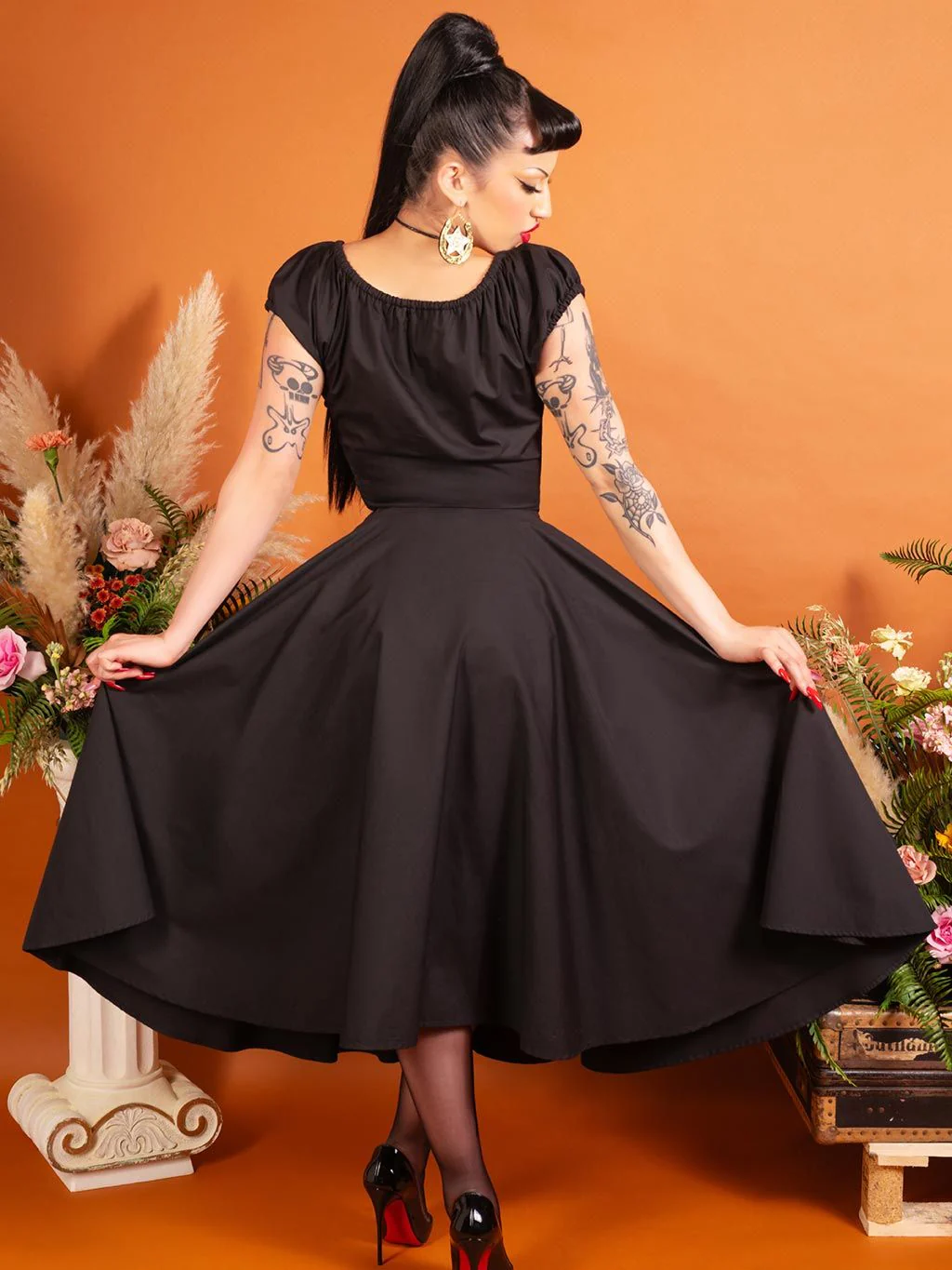 1950s Rita Black Milkmaid Dress V017BC - Image 4