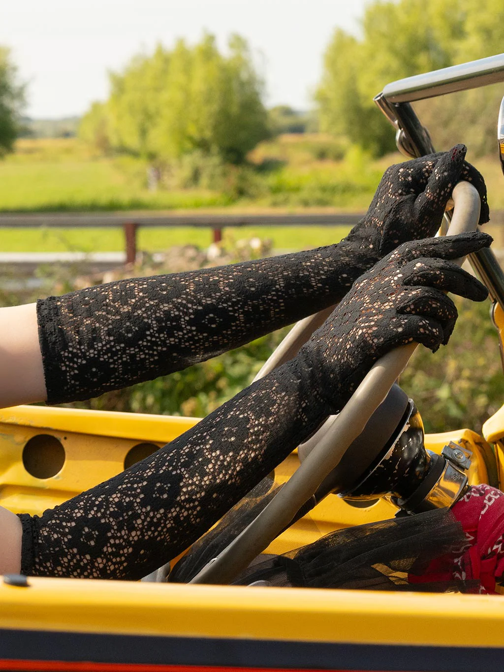 Black Lace Elbow-Length Cocktail Gloves - Image 6