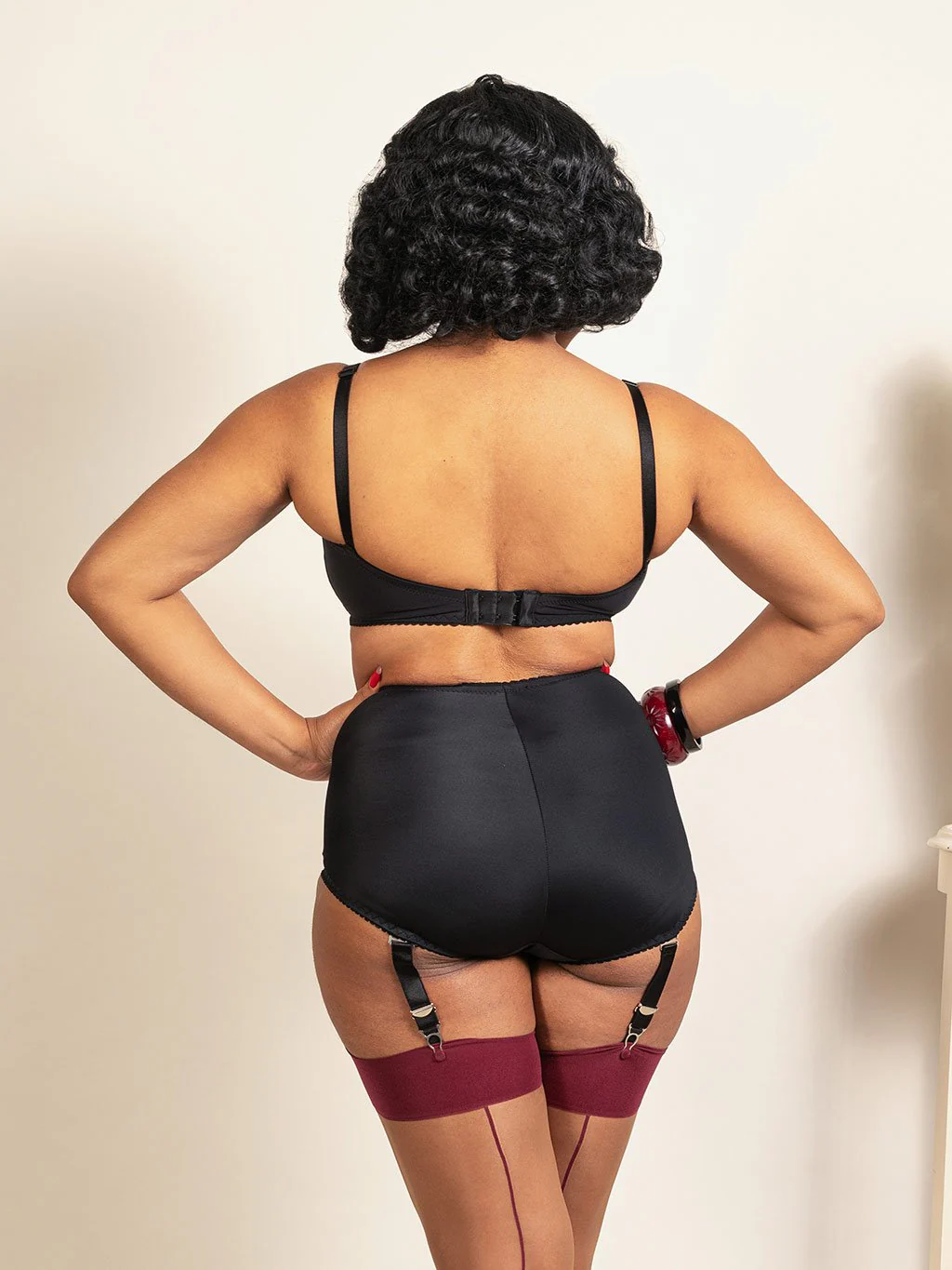 Liz Black Suspender Knickers L2083 - Image 5