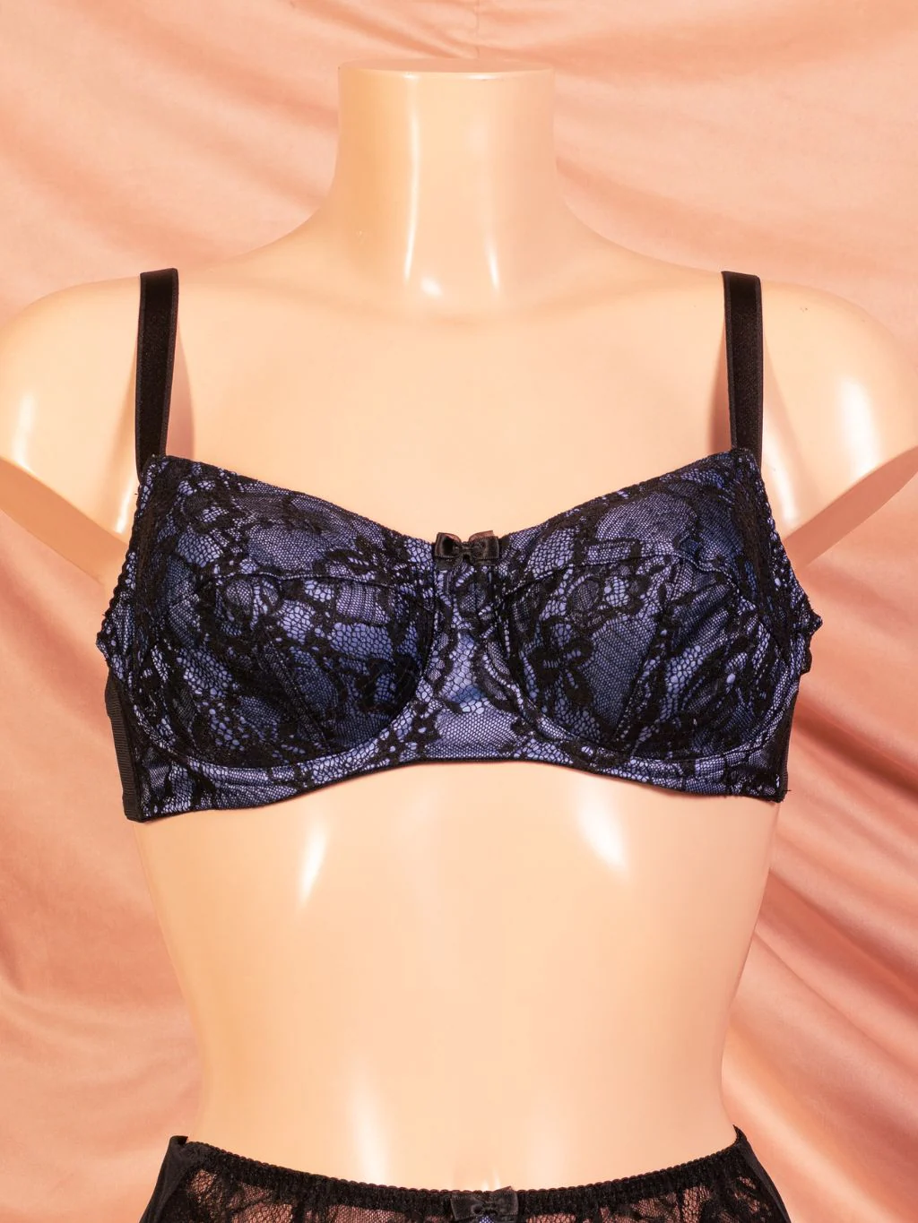 Helen Blue Lace Whirlpool Bra - Image 3