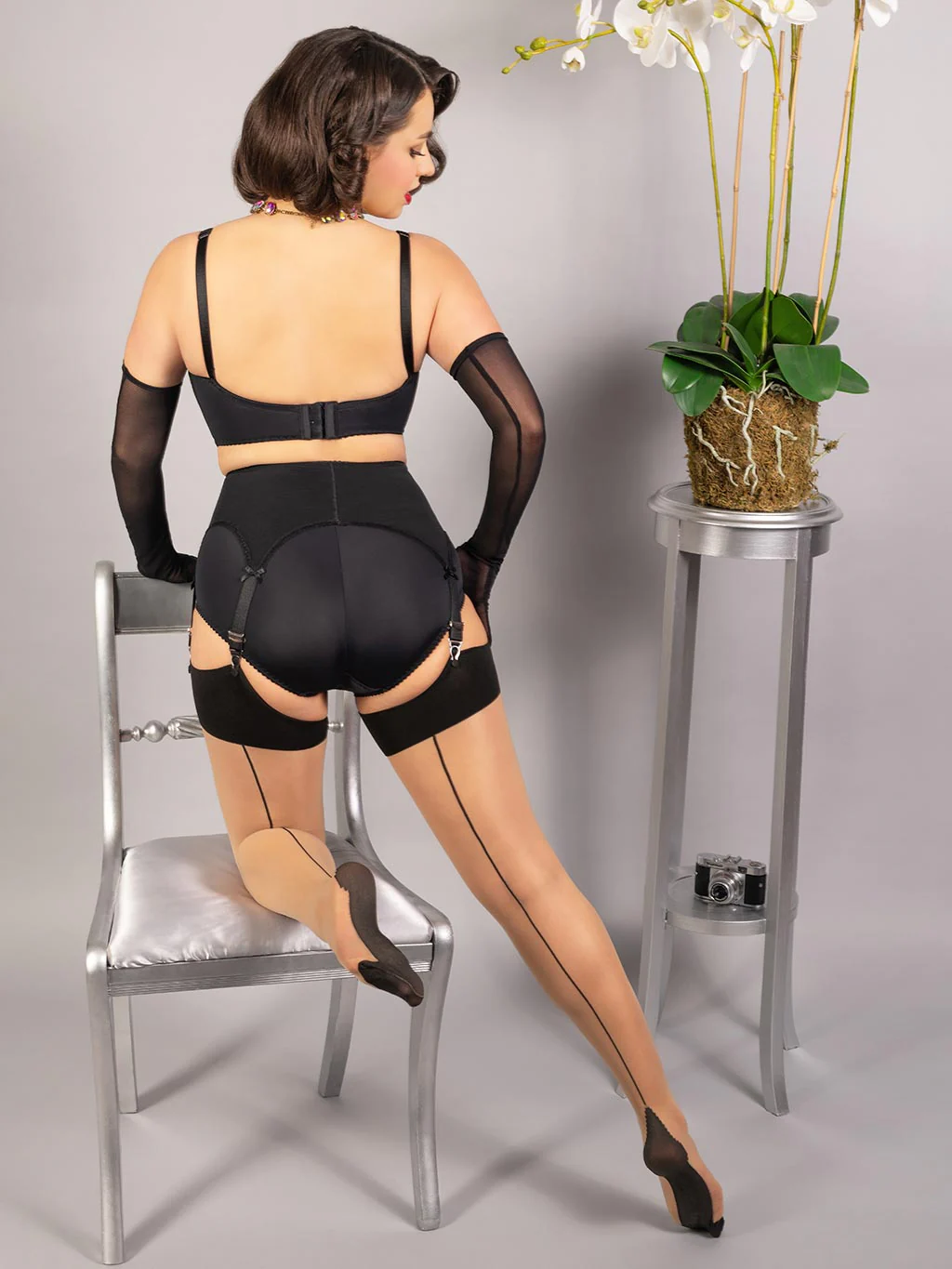 Contrast Seamed Stockings Champagne with Black H2043 - Image 4