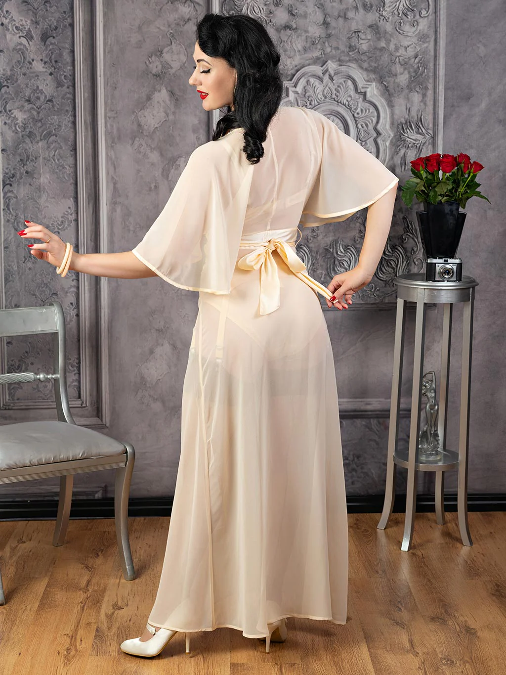 1930s Sheer Lounging Robe Peach - Image 6