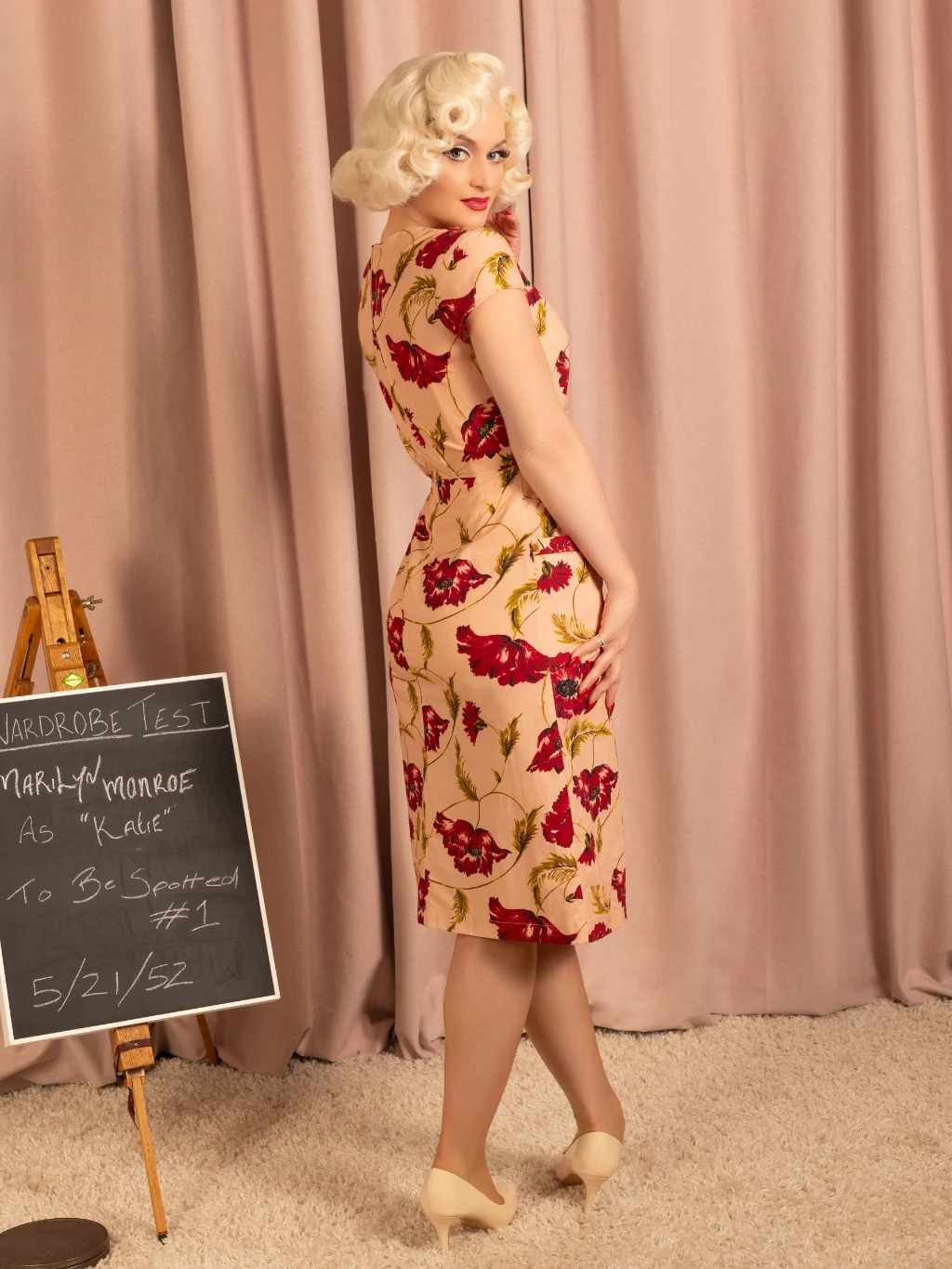 Pagoda Pink 1950s Fitted Dress - Image 6