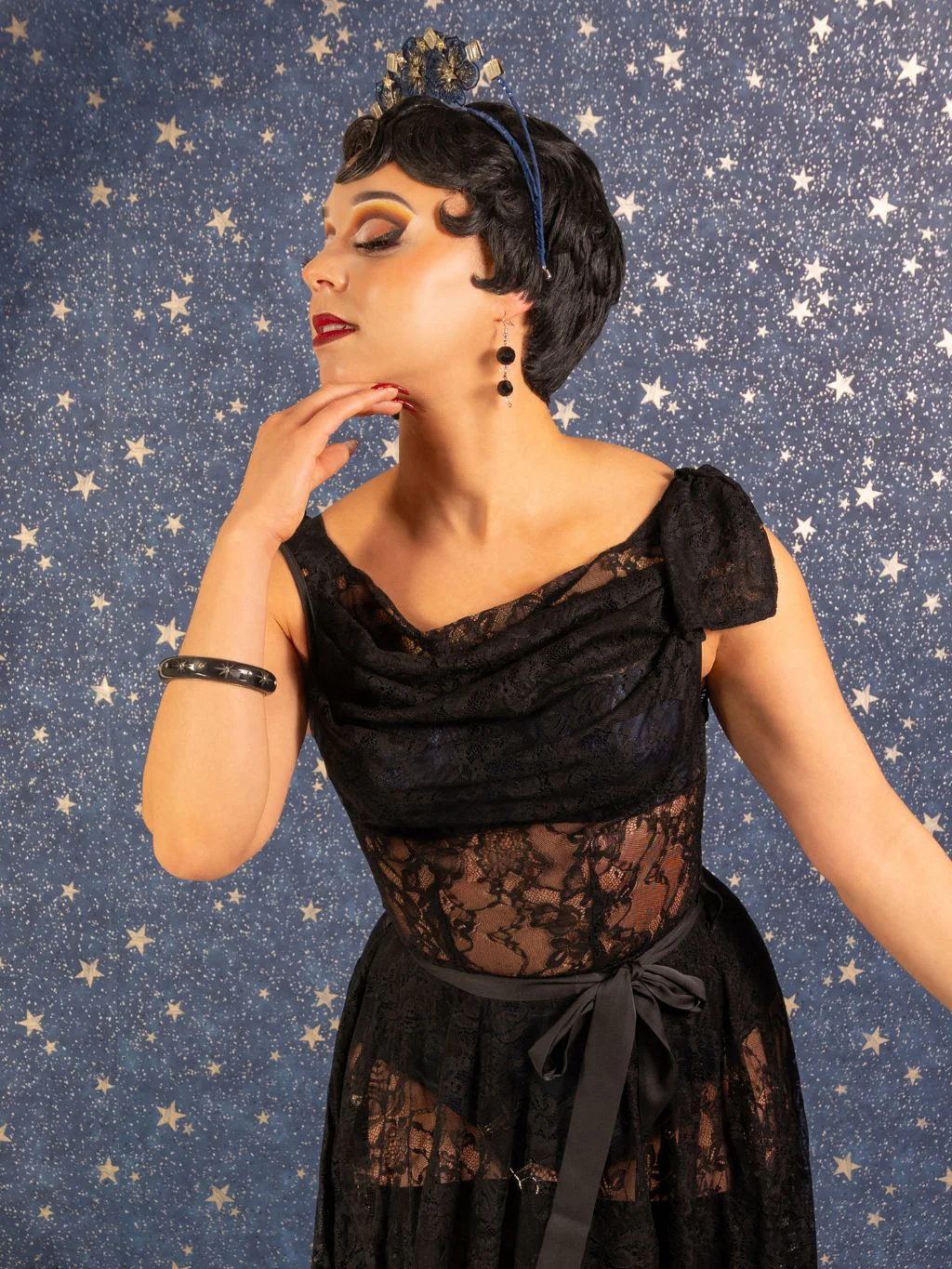 Edwina 1950s Black Lace Dress - Image 4