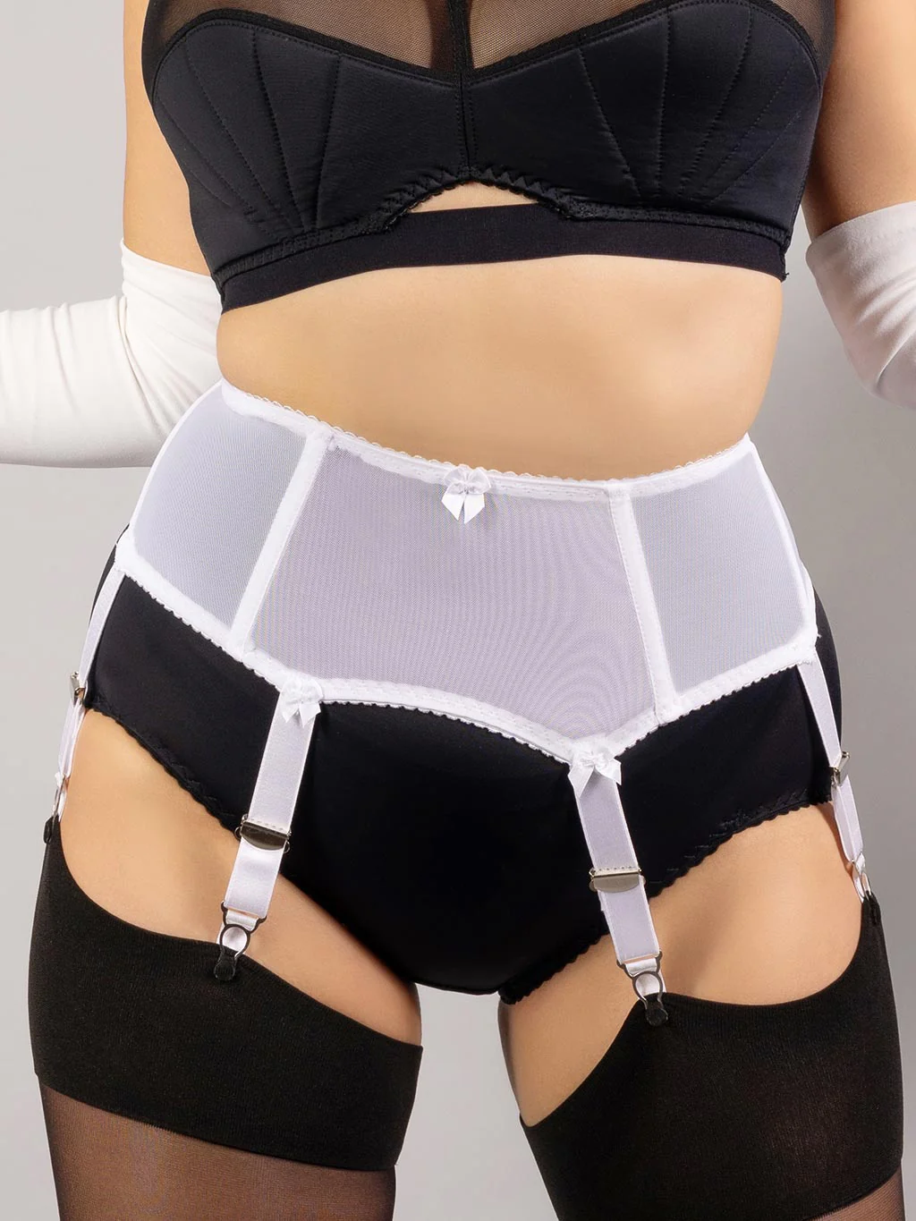 Boned Suspender Belt White: Ltd Ed - Image 4