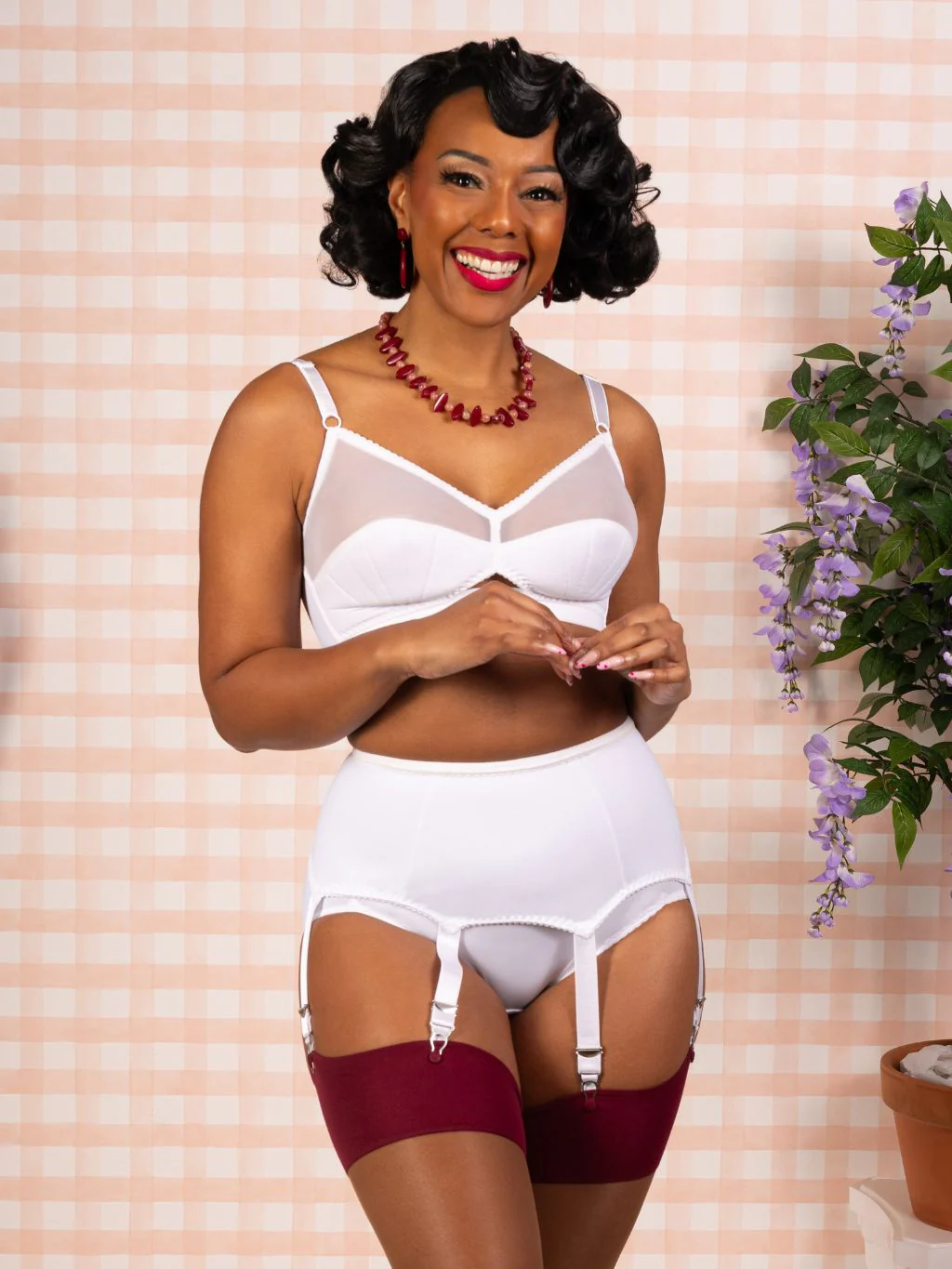 Liz White Suspender Belt - Image 3